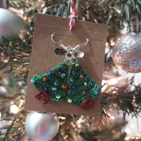 Holiday earrings (various)‼️ (3/$25) - Picture 6 of 6